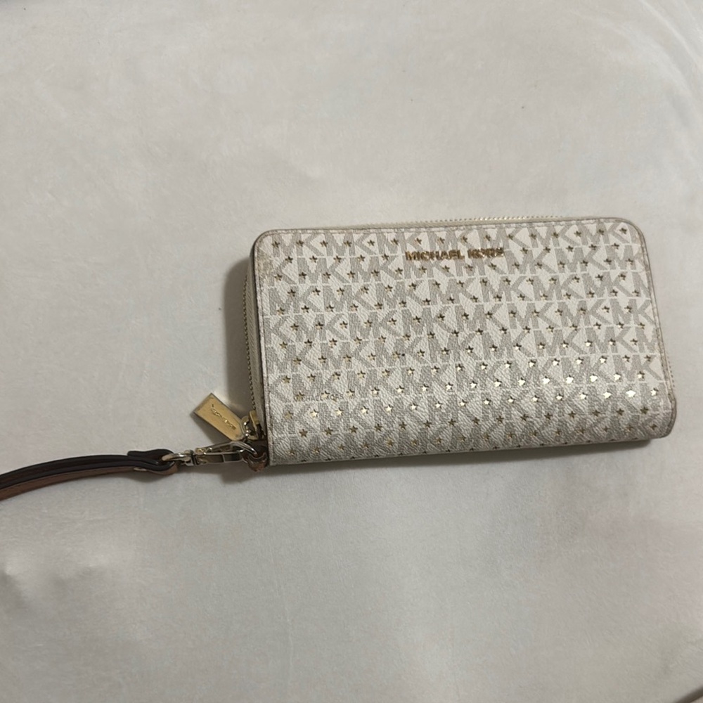 Michael Kors White and Gold Women's Wallet